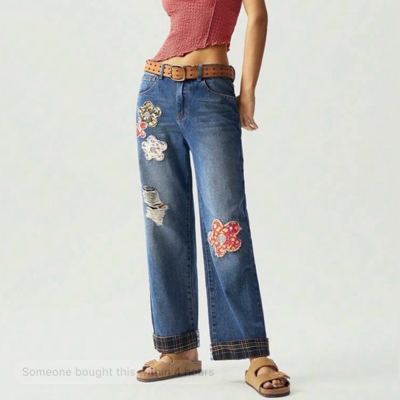 Floral patchwork Blue Jeans - Picture 4 of 9